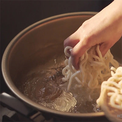 純しゅう酸 味づくし 鍋(アルミ) 両手鍋 軽く扱いやすい 煮込み料理や汁物にイイもの長持ち(ガス専用) 日本製
