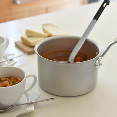 アルミ製 片手鍋 深型(フタ付) マイスター シリーズ【ガス専用】 15cm~ 耐久性 スープ 煮物 下ごしらえ 業務用 家庭用 日本製