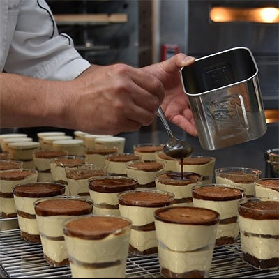 18-8ステンレス製  角・深型キッチンポット 19cm～ 目盛付　日本製