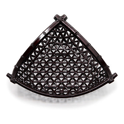 樹脂製 5.5寸 やすらぎ三角平皿 （16.4cm×15.8cm）茶パール 盛り付け 皿 前菜 器 高級感　日本製