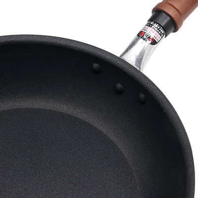 プラテアードEM フライパン 20cm～26cm 軽量 全面2層構造（ステンレス・アルミ）お手入れ簡単【ガス・IH】　日本製