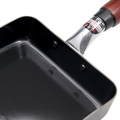 鉄製 味達人 玉子焼き （S M）  シリコン加工 空焼き不要 木柄 高温調理 軽量 家庭【ガス・IH】 フライパン　日本製